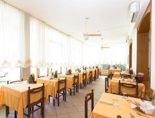 Hotel Ombrosa 3*